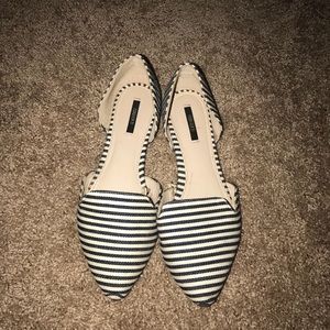 Navy striped Pointed toe Ballet flat